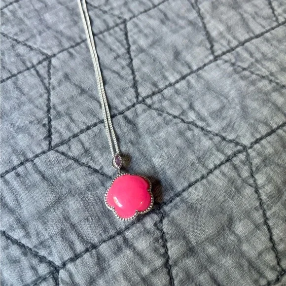 Pink jade necklace. - Picture 9 of 11